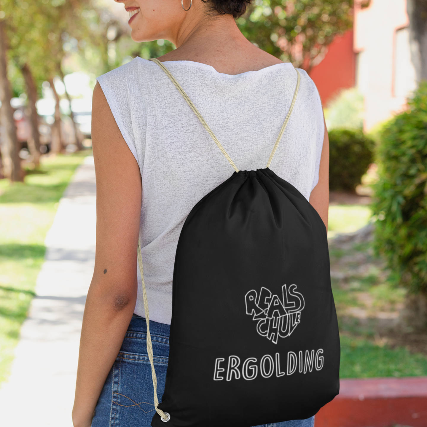 Accessoire mit Schullogo