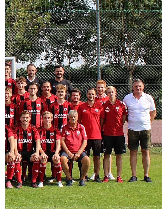 Team und Betreuerstab des SV LA-Münchnerau